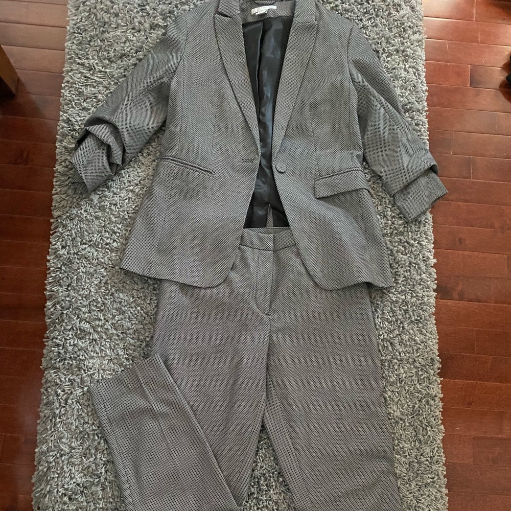 GRAY AND BLACK SUIT SET